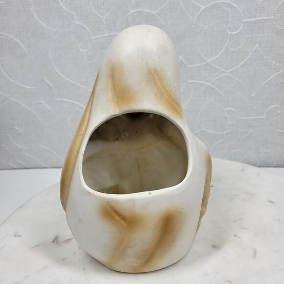 Vintage Praying Lady Head Planter, 7.5" Brown & White Ceramic Mother Virgin Vase - Picture 10 of 16